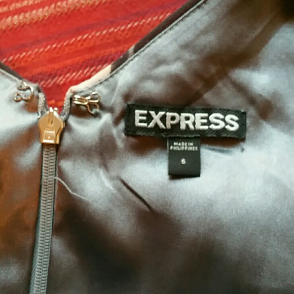 EXPRESS gray floral amazing dress - Picture 6 of 8